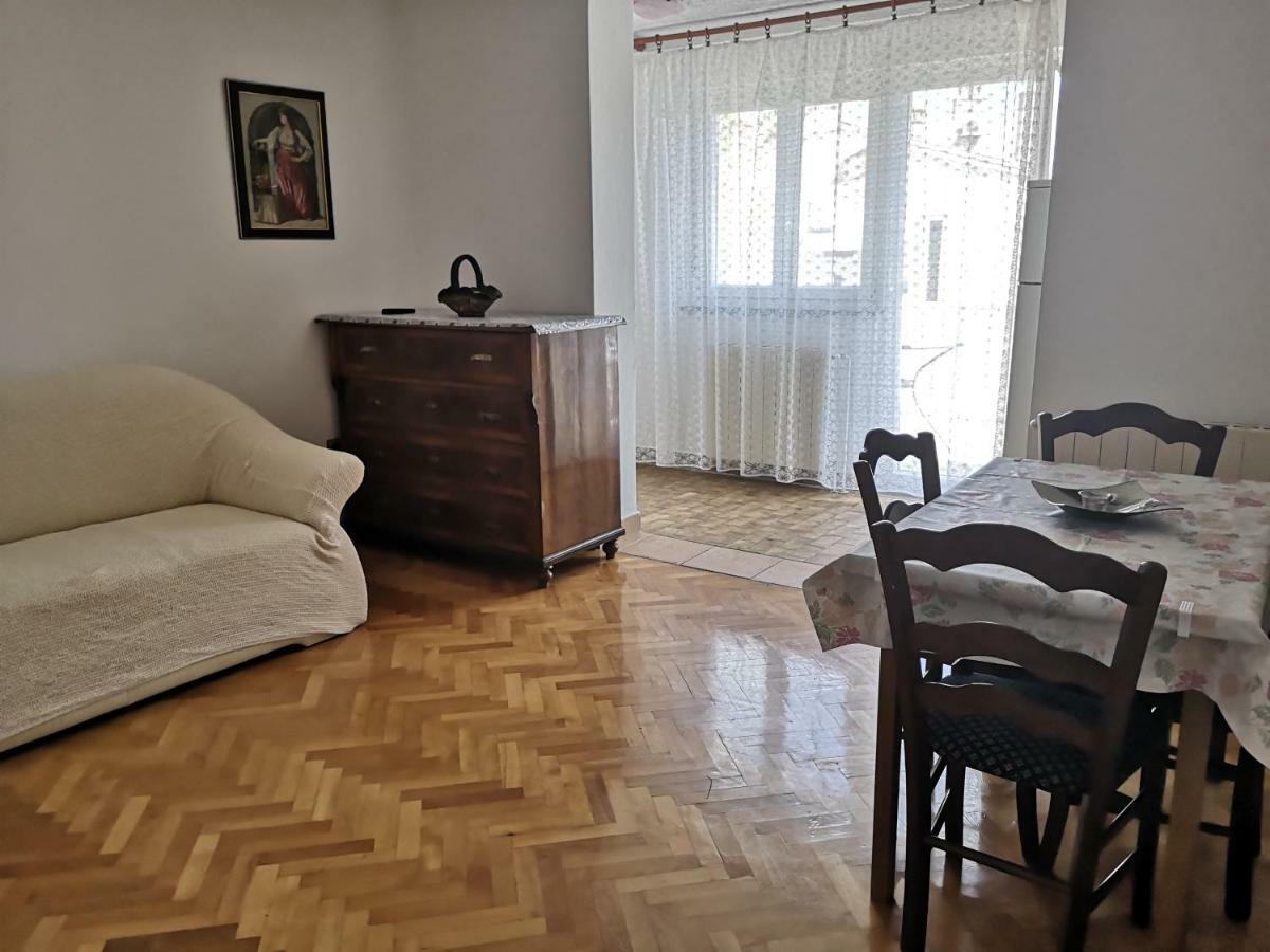 Apartments Nikola Крк Екстер'єр фото